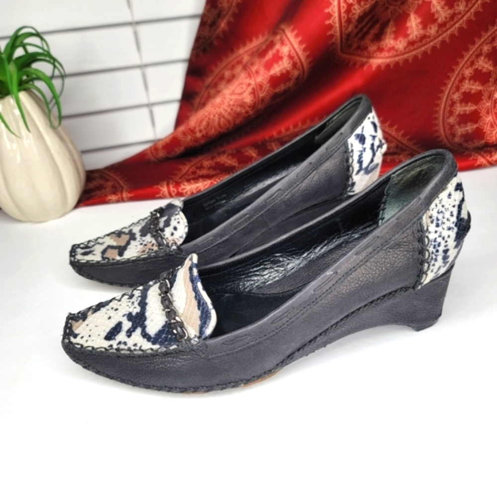 Jessica Bennett Animal Print Loafers Black Size 7.5